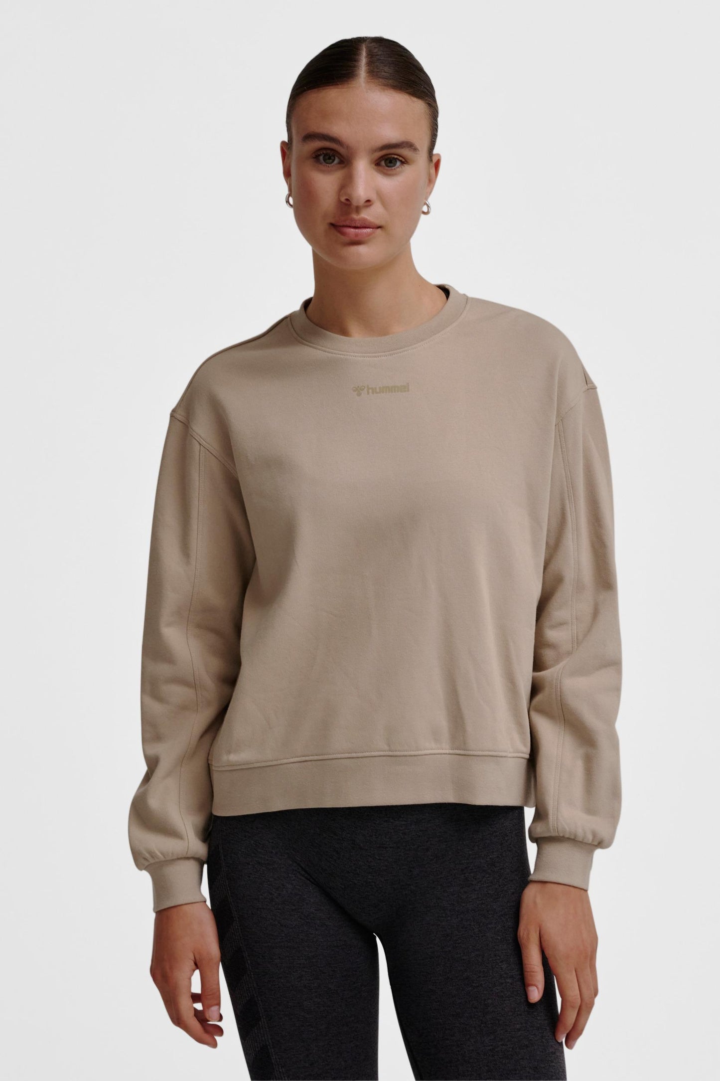 HUMMEL - Hmlmt Dhyani Sweatshirt - Simply Taupe