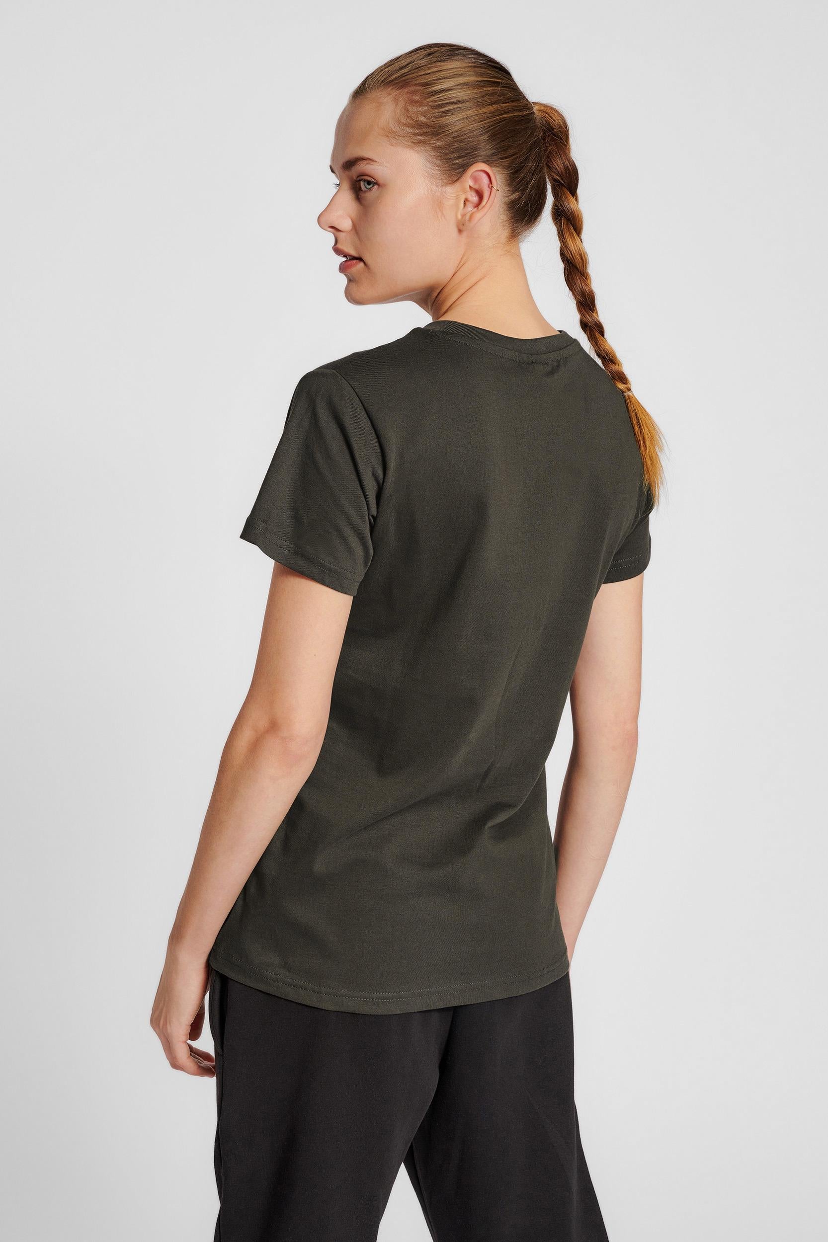 HUMMEL - Hmlred Heavy T-shirt S/s Woman - Raven