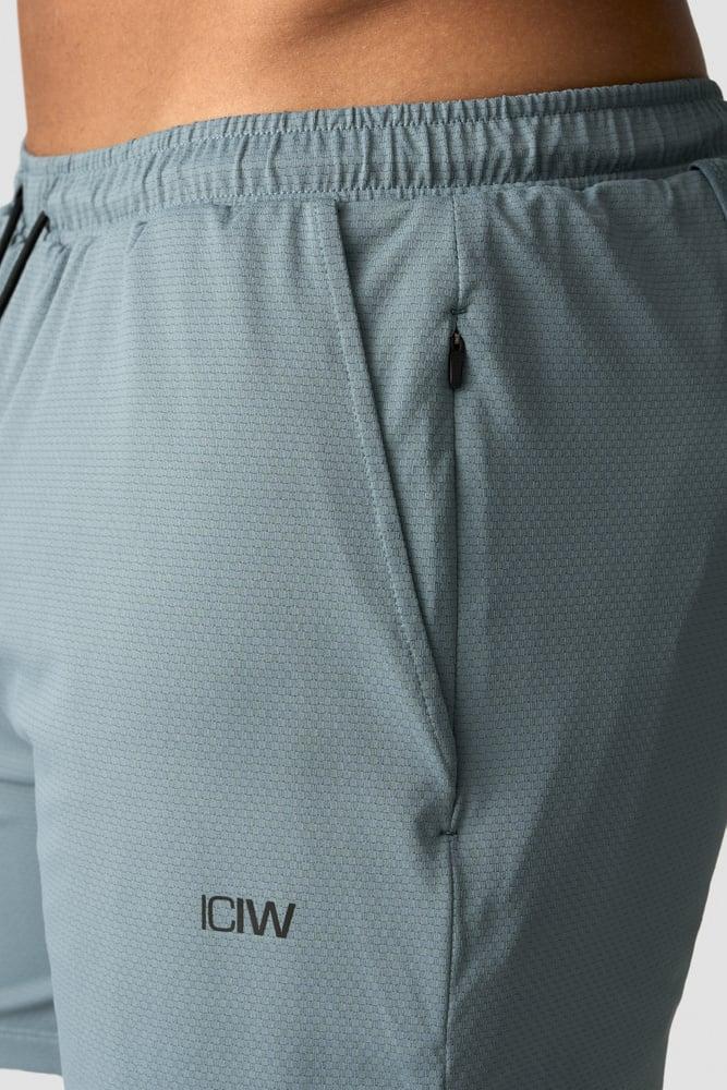 ICANIWILL - Stride 2-in-1 Shorts - Racing Blue