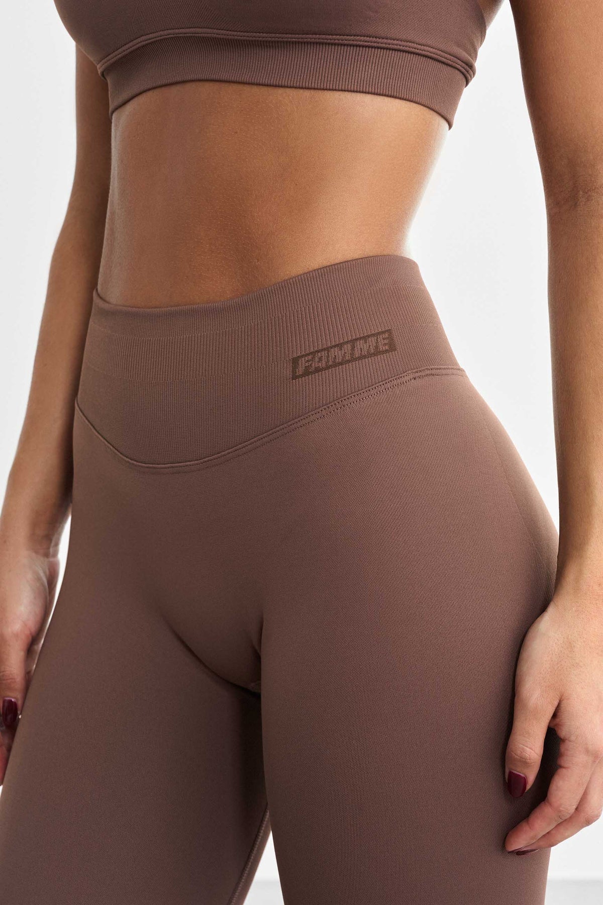 Sculpt Flared leggings