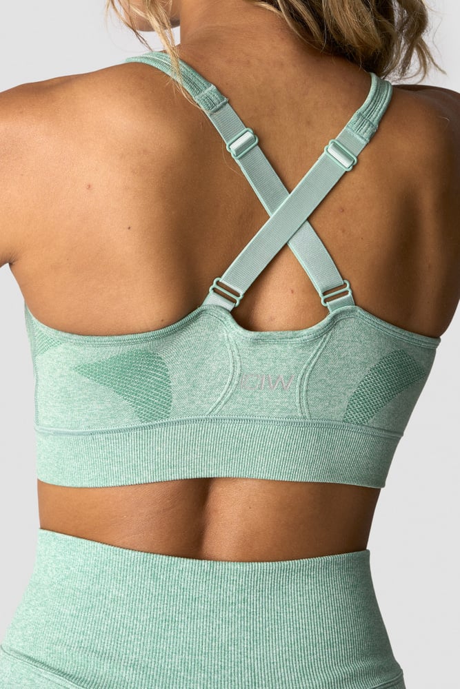 soft seamless adjustable sports bra light green melange