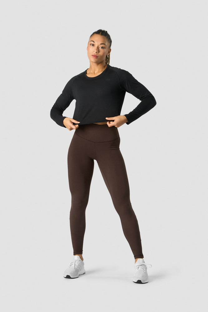 stride cropped long sleeve wmn black