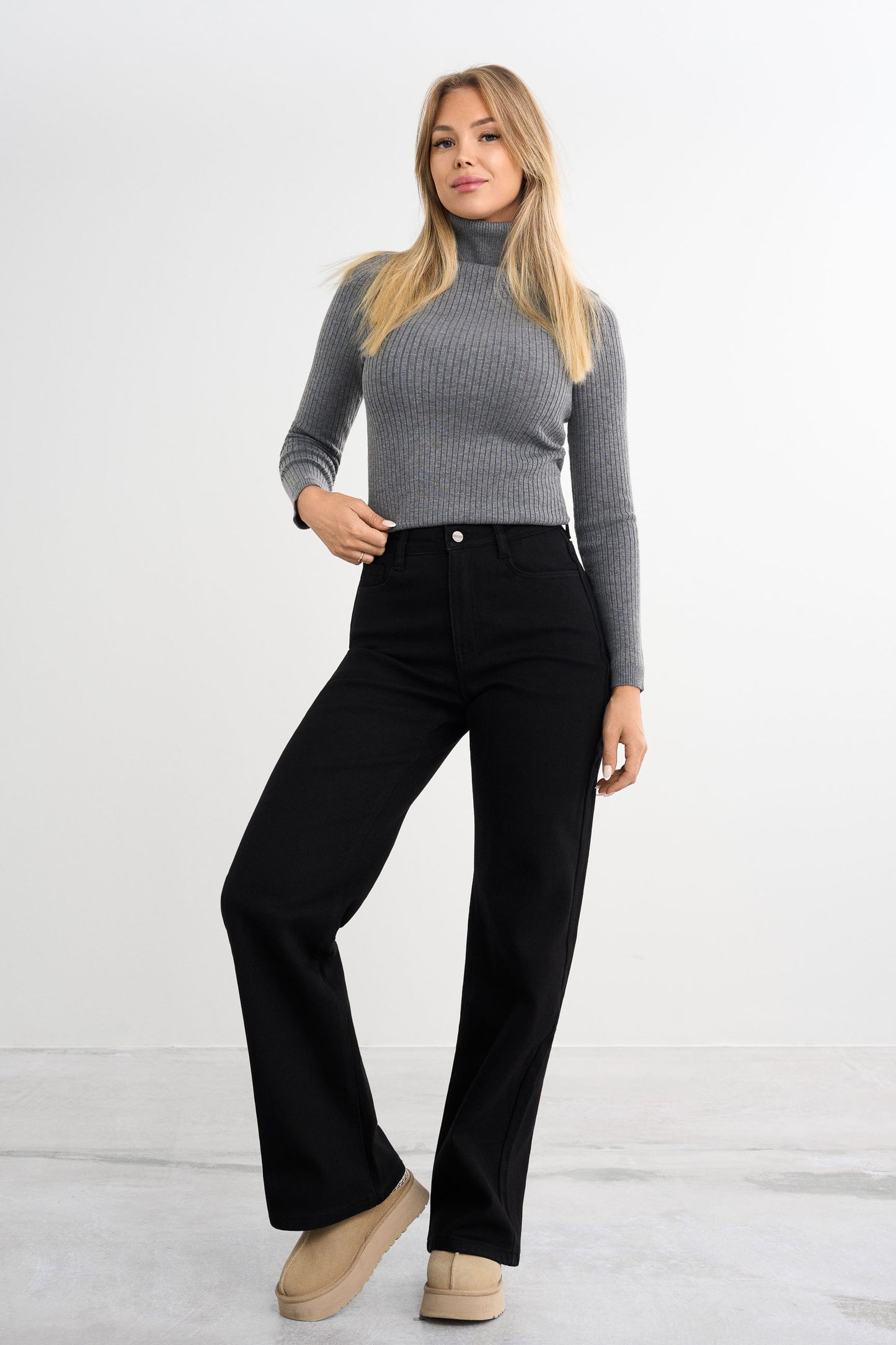 Värmande pösiga jeans